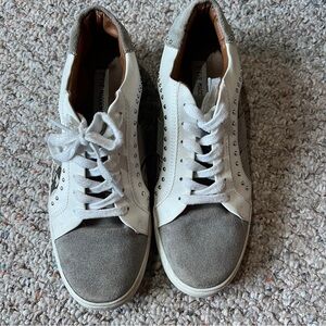 Steve Madden Womens Annita Sneakers Shoes Gray Snake Print Leather Lace Up 9M